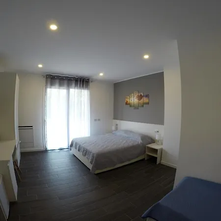 Del Desenzano del Garda